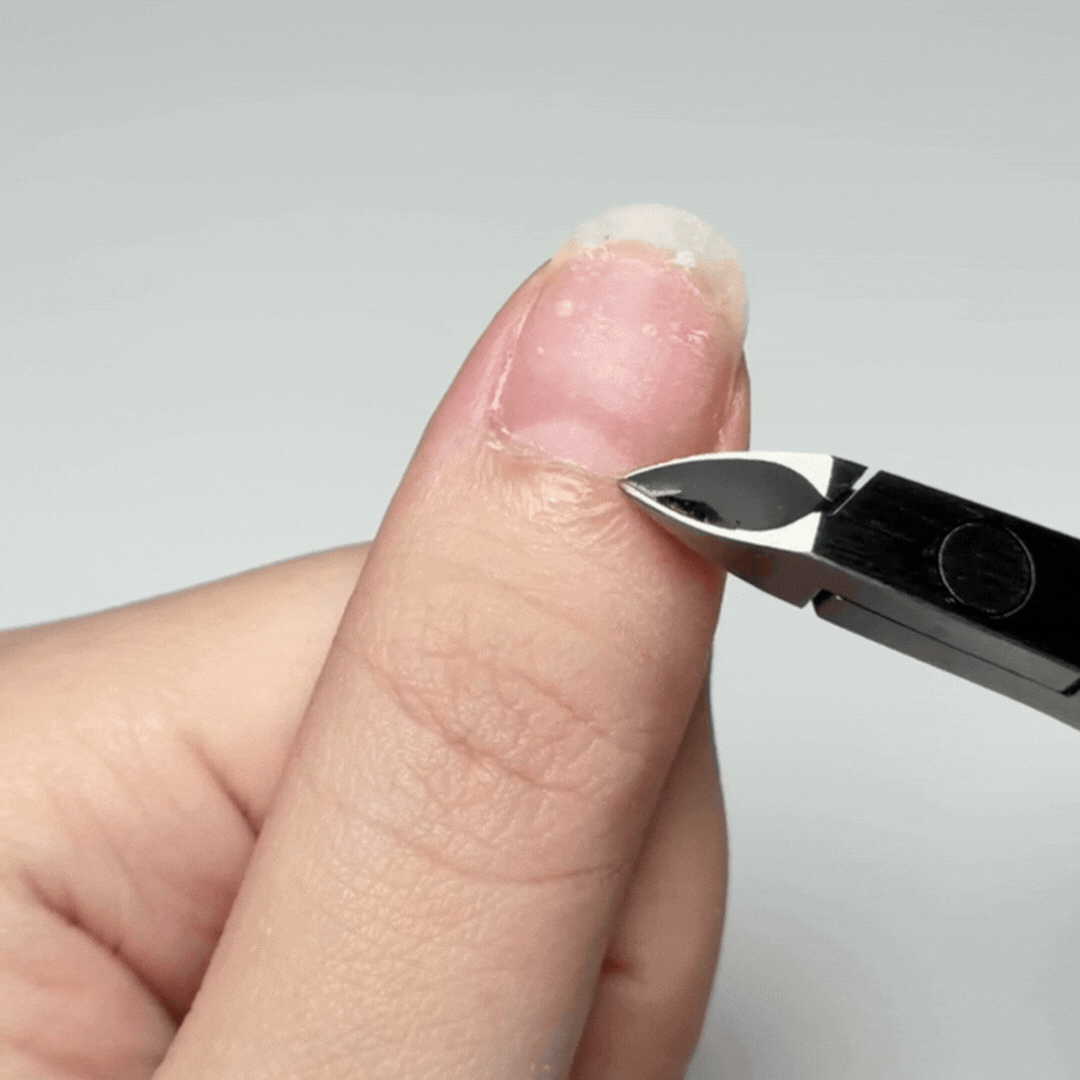 [3. Cuticle Trimming]